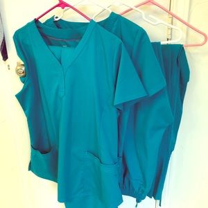Turquoise scrubs